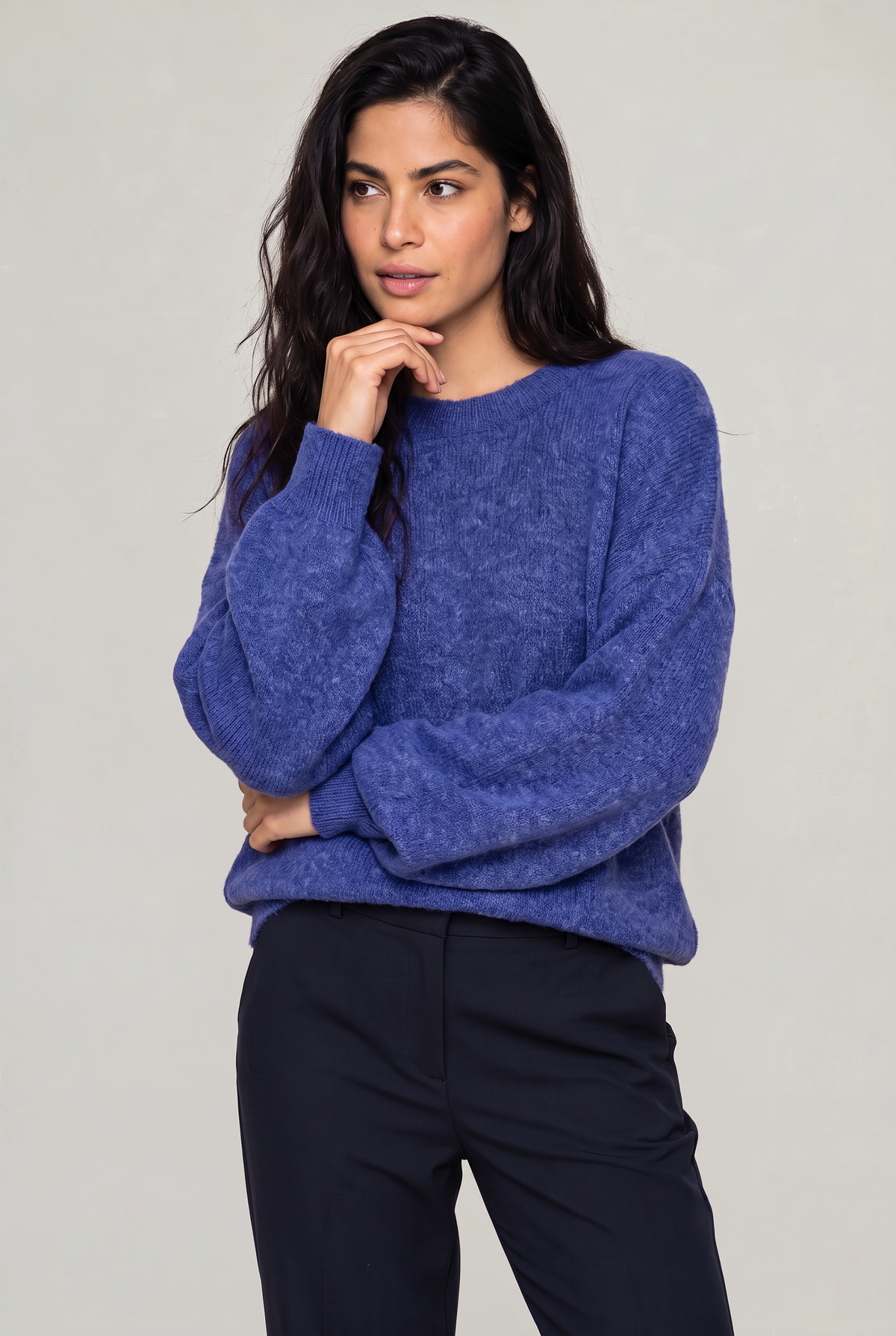 Women's Oversized Knit Jumper - Crew Neck Drop Shoulder Sweater