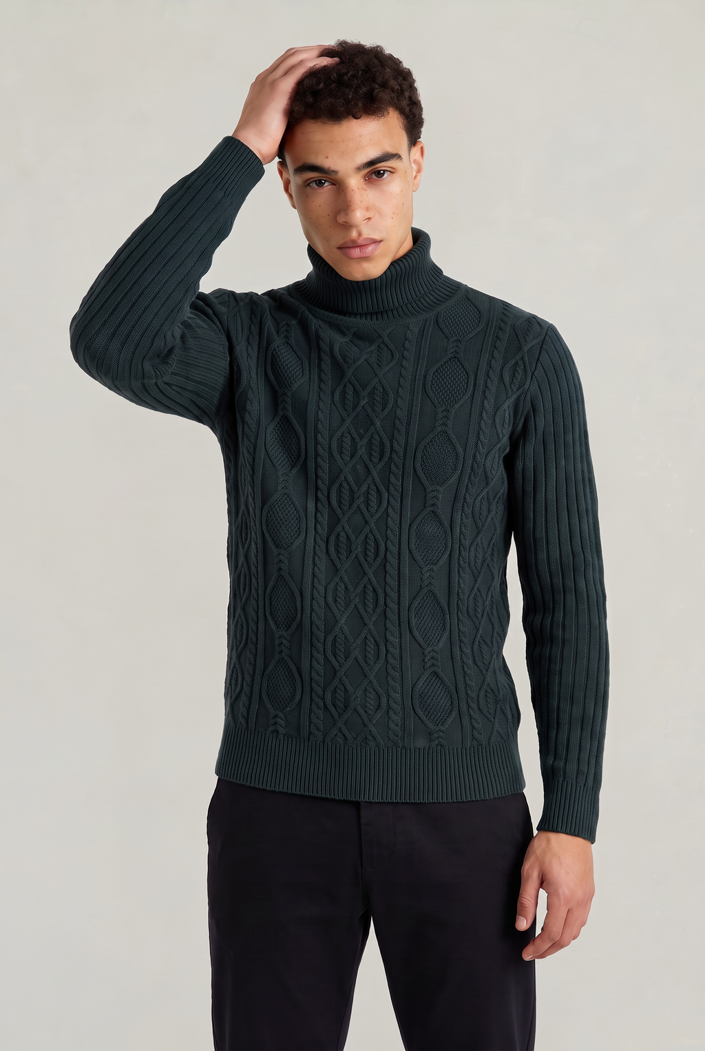 Men's Cable Knit Turtleneck Sweater - Long Sleeve Pullover