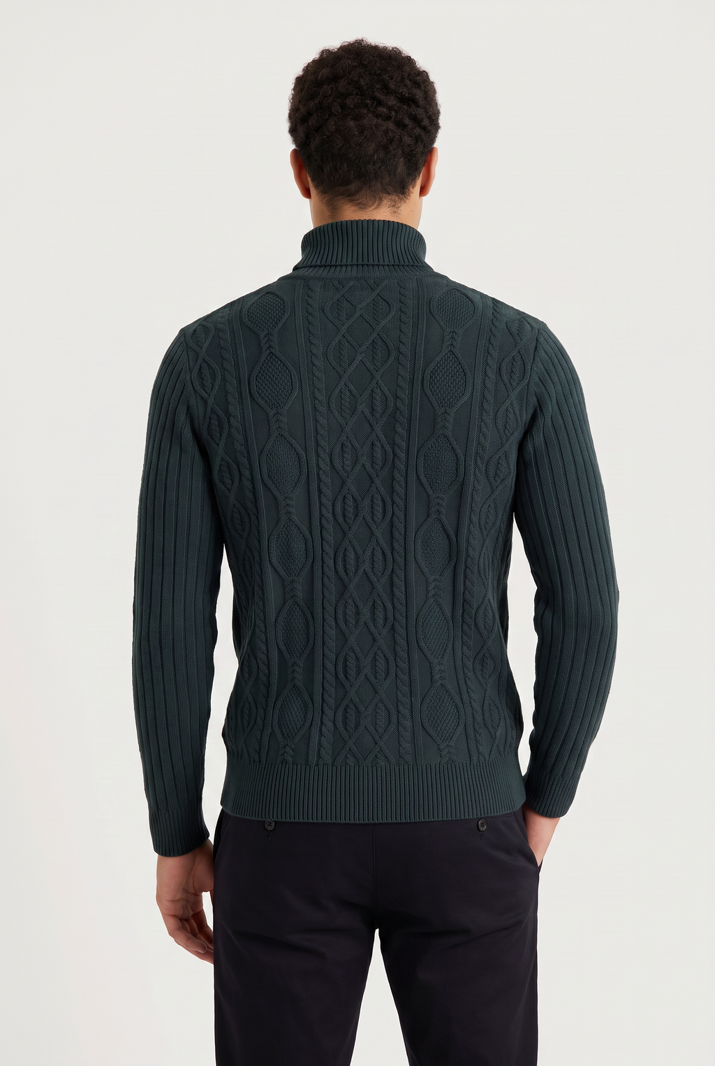 Men's Cable Knit Turtleneck Sweater - Long Sleeve Pullover