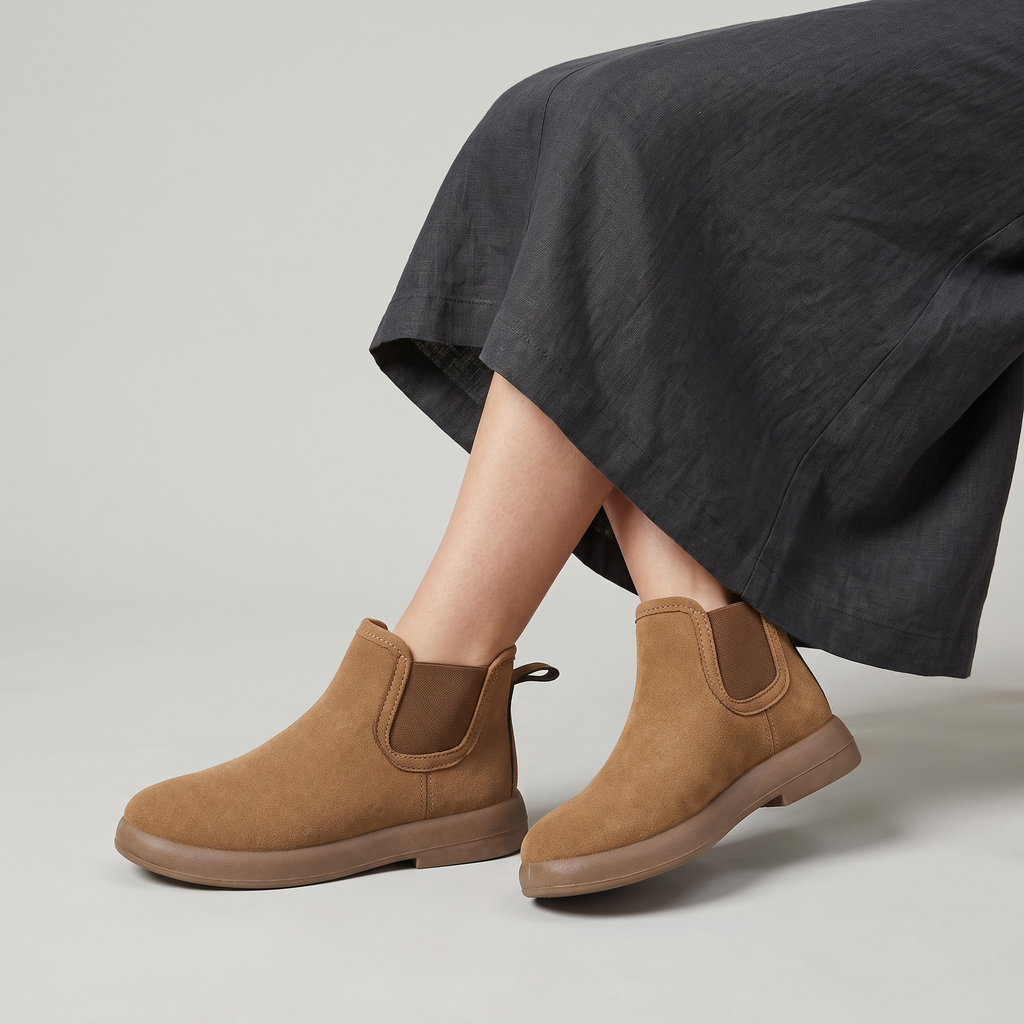 Women’s Fleece-Lined Chelsea Ankle Boots - Flat Winter Pull-On Boots