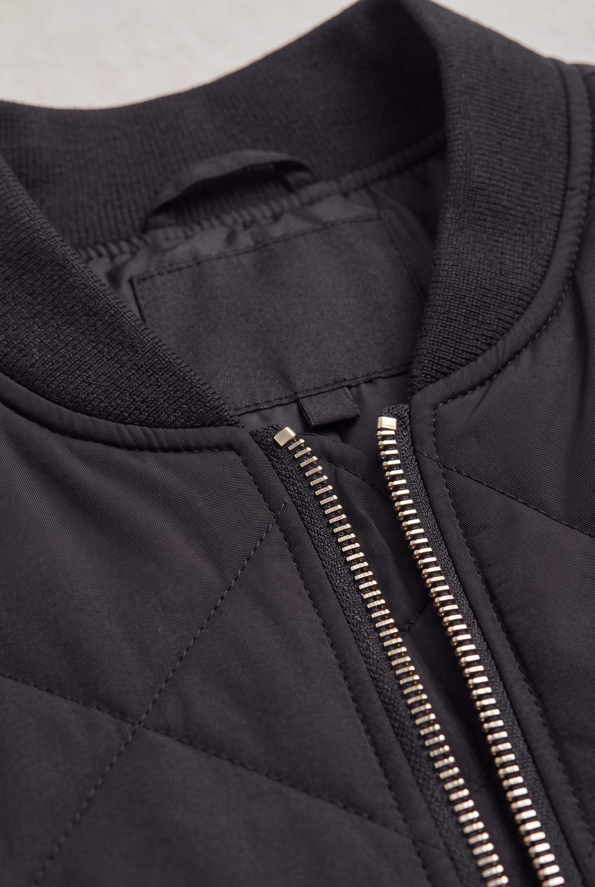 Men’s Fleece-Lined Quilted Jacket