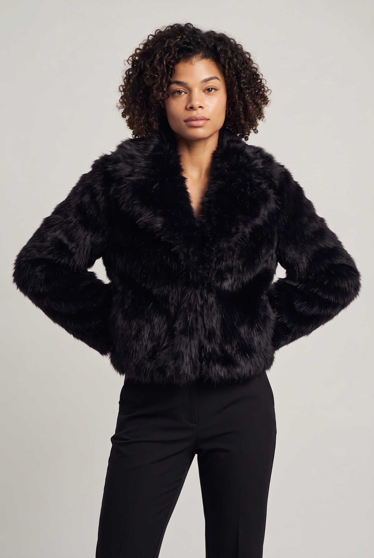 Women's Cropped Faux Fur Coat - Shaggy Fluffy Jacket Short Fur Overcoat