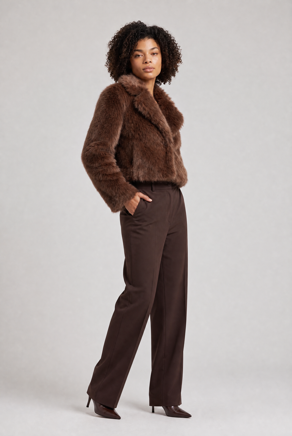 Women's Cropped Faux Fur Coat - Shaggy Fluffy Jacket Short Fur Overcoat